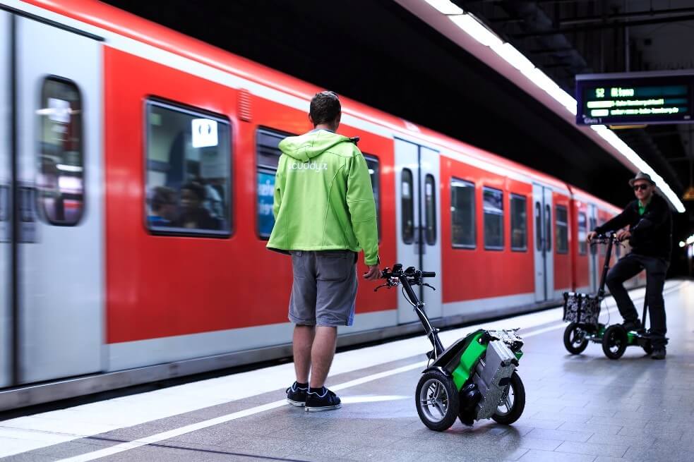 РњРёРЅРё РїРѕРµР·Рґ Scooter Amazon